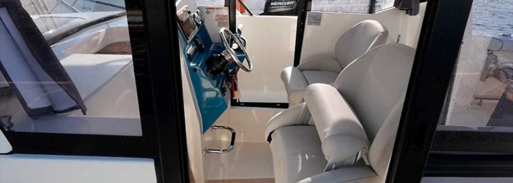 Quicksilver Activ 805 Pilothouse-7