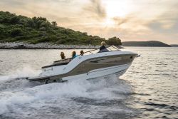 Sea Ray Sun Sport Series
