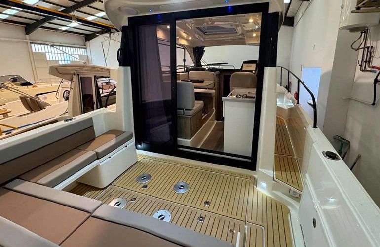 Quicksilver-activ-905-weekend-6