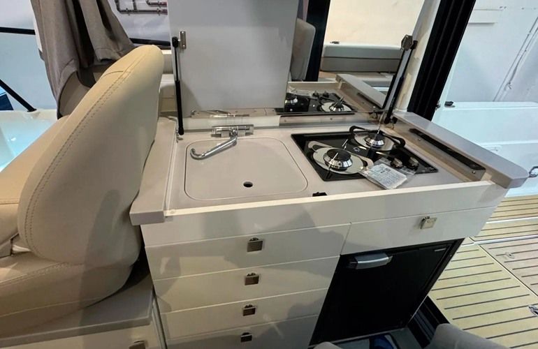 Quicksilver-activ-905-weekend-5