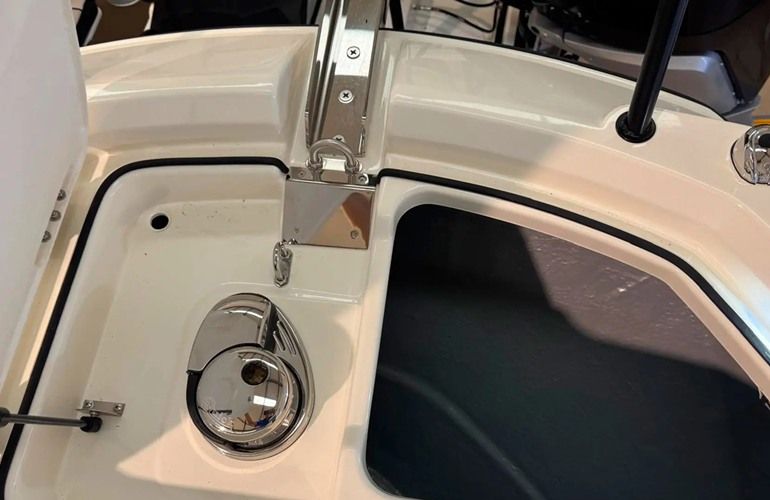 Quicksilver-activ-905-weekend-16