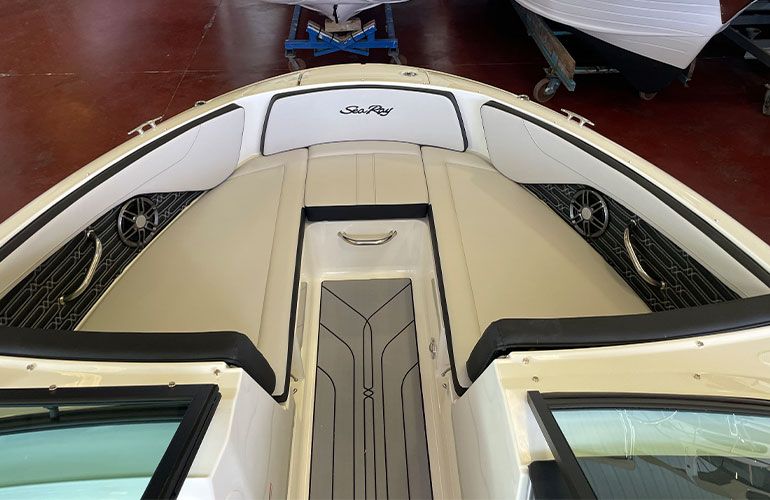 Sea Ray 210 SPX-7