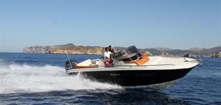Invictus Yacht 240 CX-1