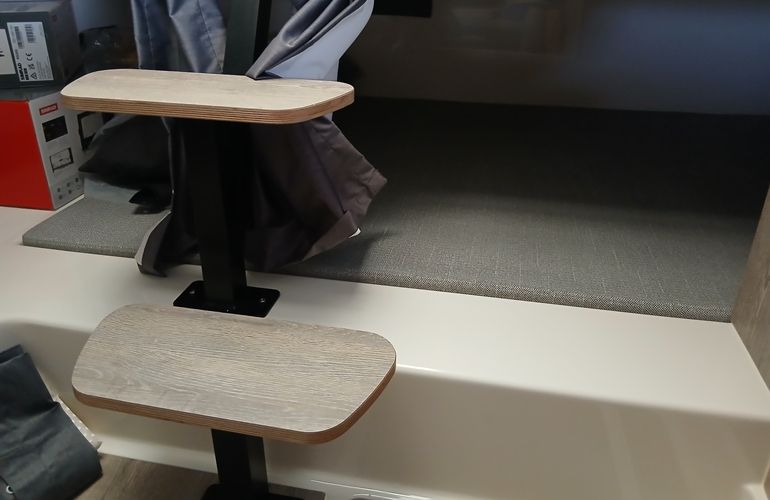 Quicksilver-875-Sundeck-11