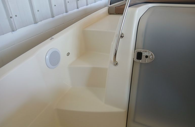 Quicksilver-755-Sundeck - 9