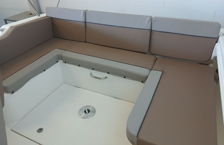 Quicksilver-755-Sundeck - 7