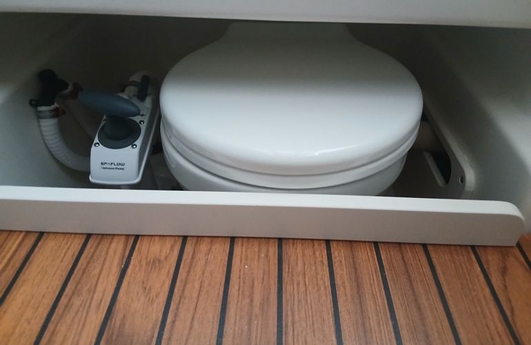 Quicksilver-755-Sundeck - 11