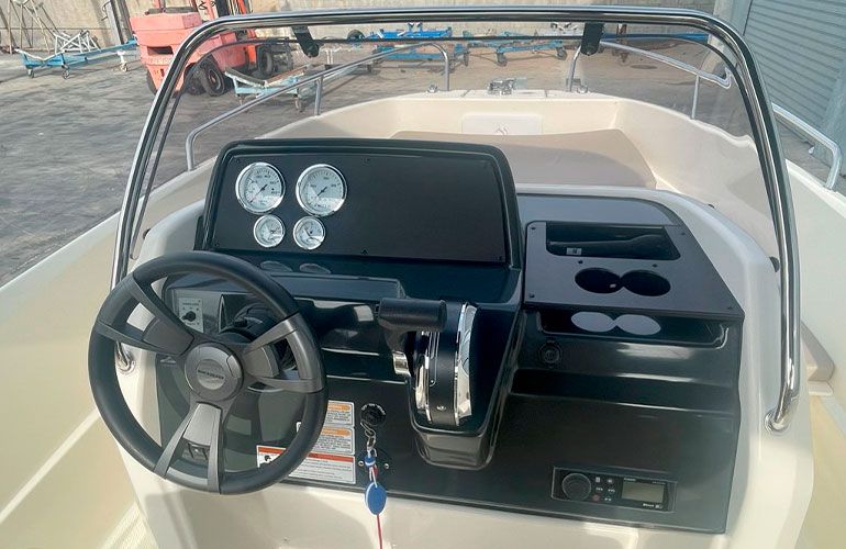Quicksilver Activ 555 Open