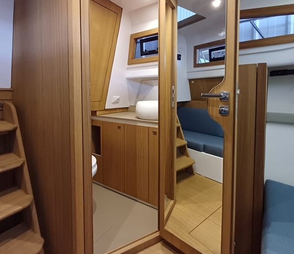 Mimi- 9.5-Cabin-17